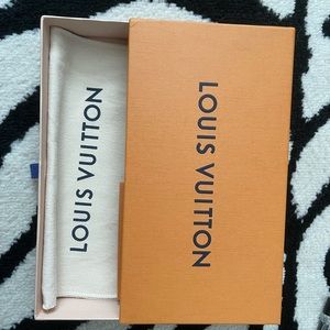 Authentic Louis Vuitton small purse/ scarf box & dust bag